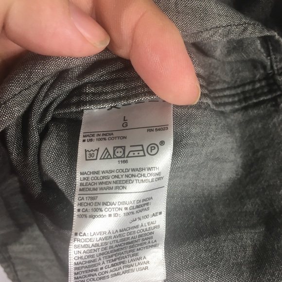 NWT Old Navy Short Sleeve Button Up Short Grey - Picture 3 of 8